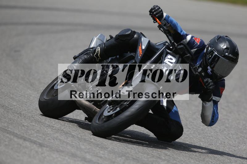 /Archiv-2024/29 12.06.2024 MOTO.CH Track Day ADR/Gruppe blau/27